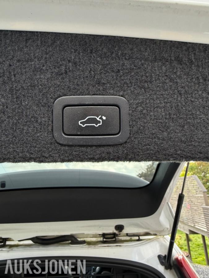 2011 VOLVO XC 60 R-DESIGN D4 163hk AWD AUTOMAT CRUISEKONTROLL RYGGEKAMERA