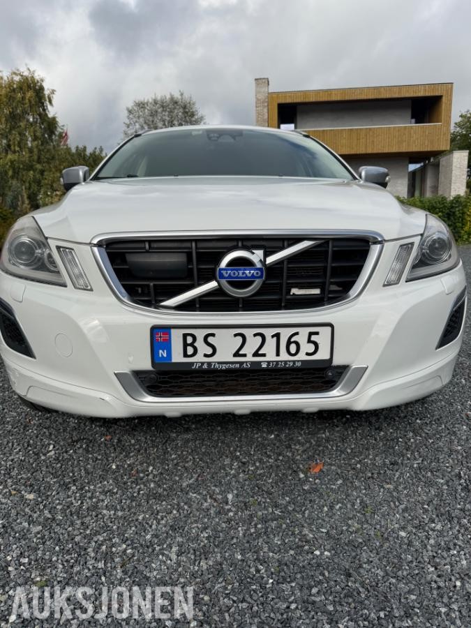 2011 VOLVO XC 60 R-DESIGN D4 163hk AWD AUTOMAT CRUISEKONTROLL RYGGEKAMERA