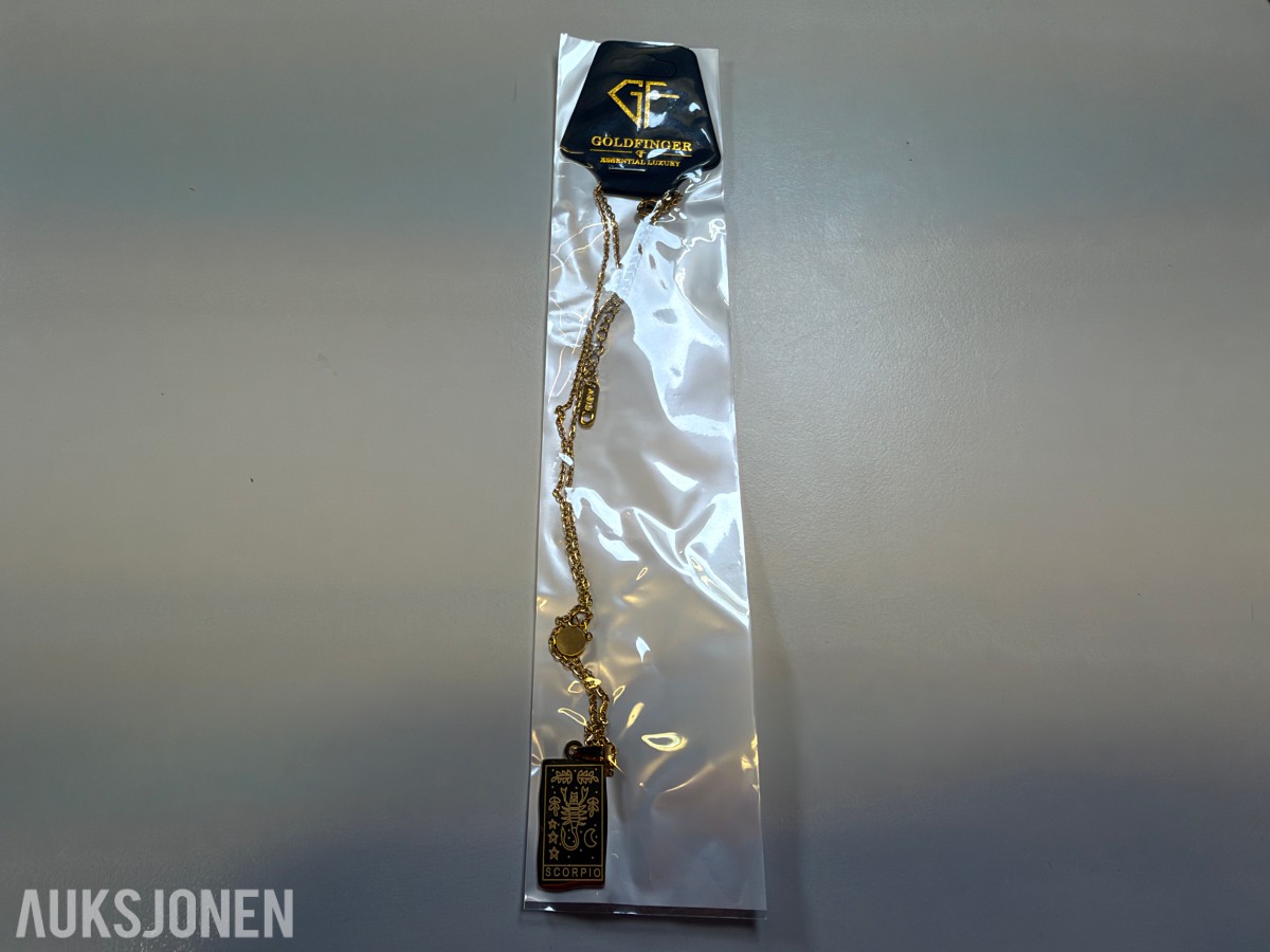Ca 450 stk halskjeder og armbånd i ulike utførelser