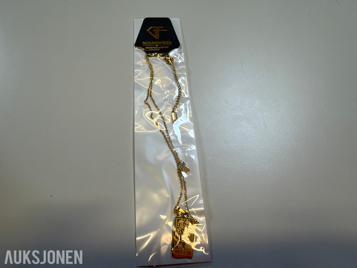 Ca 450 stk halskjeder og armbånd i ulike utførelser