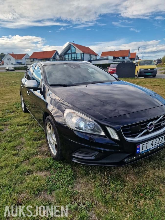 2013 VOLVO V60 R-DESIGN D2 115HK AUTOMAT, ADAPTIV CRUISEKONTROLL