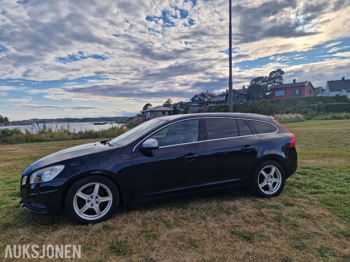 2013 VOLVO V60 R-DESIGN D2 115HK AUTOMAT, ADAPTIV CRUISEKONTROLL