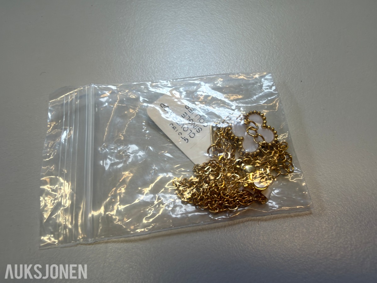 Ca 420 stk smykker - halskjeder, armbånd og øredobber