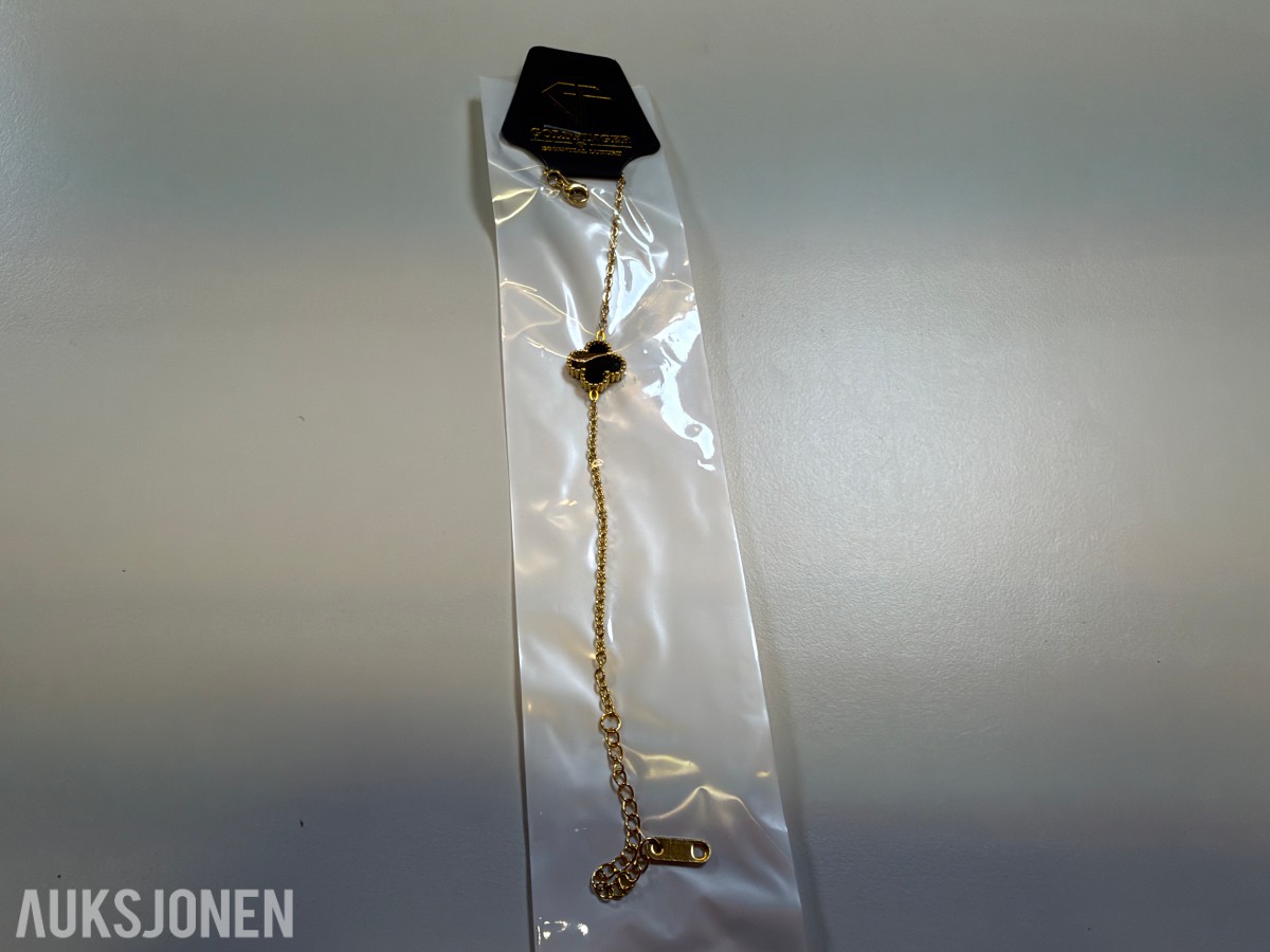 Ca 420 stk smykker - halskjeder, armbånd og øredobber