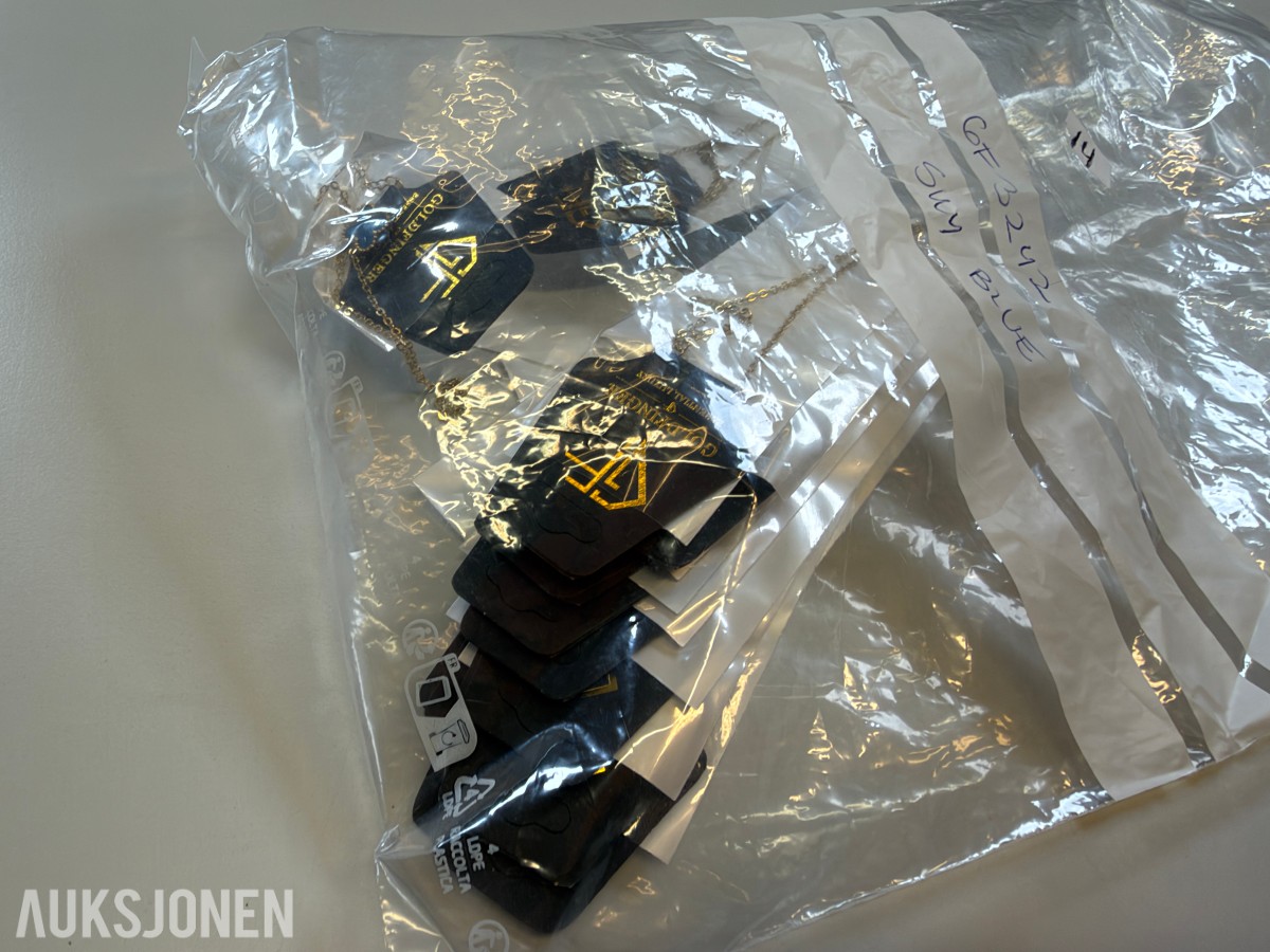 Ca 420 stk smykker - halskjeder, armbånd og øredobber