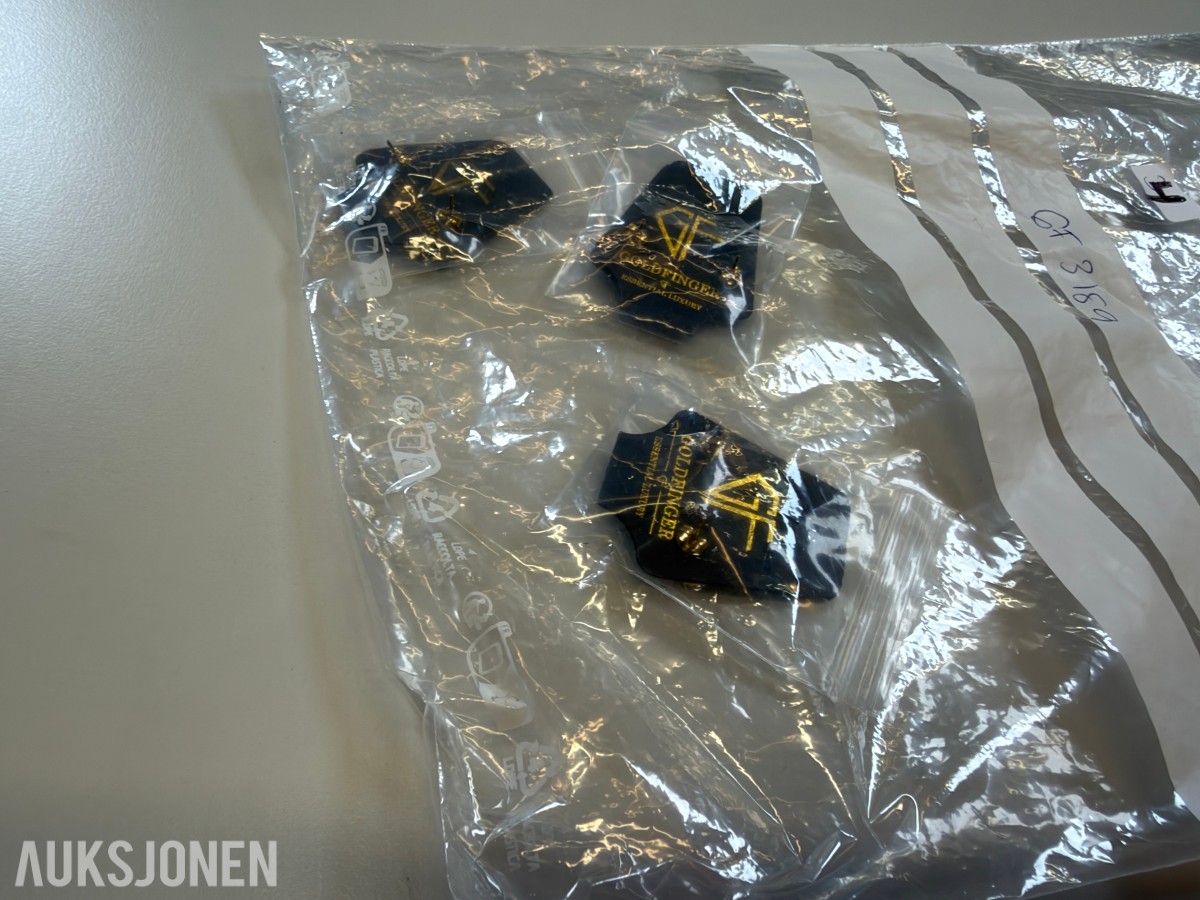 Ca 420 stk smykker - halskjeder, armbånd og øredobber