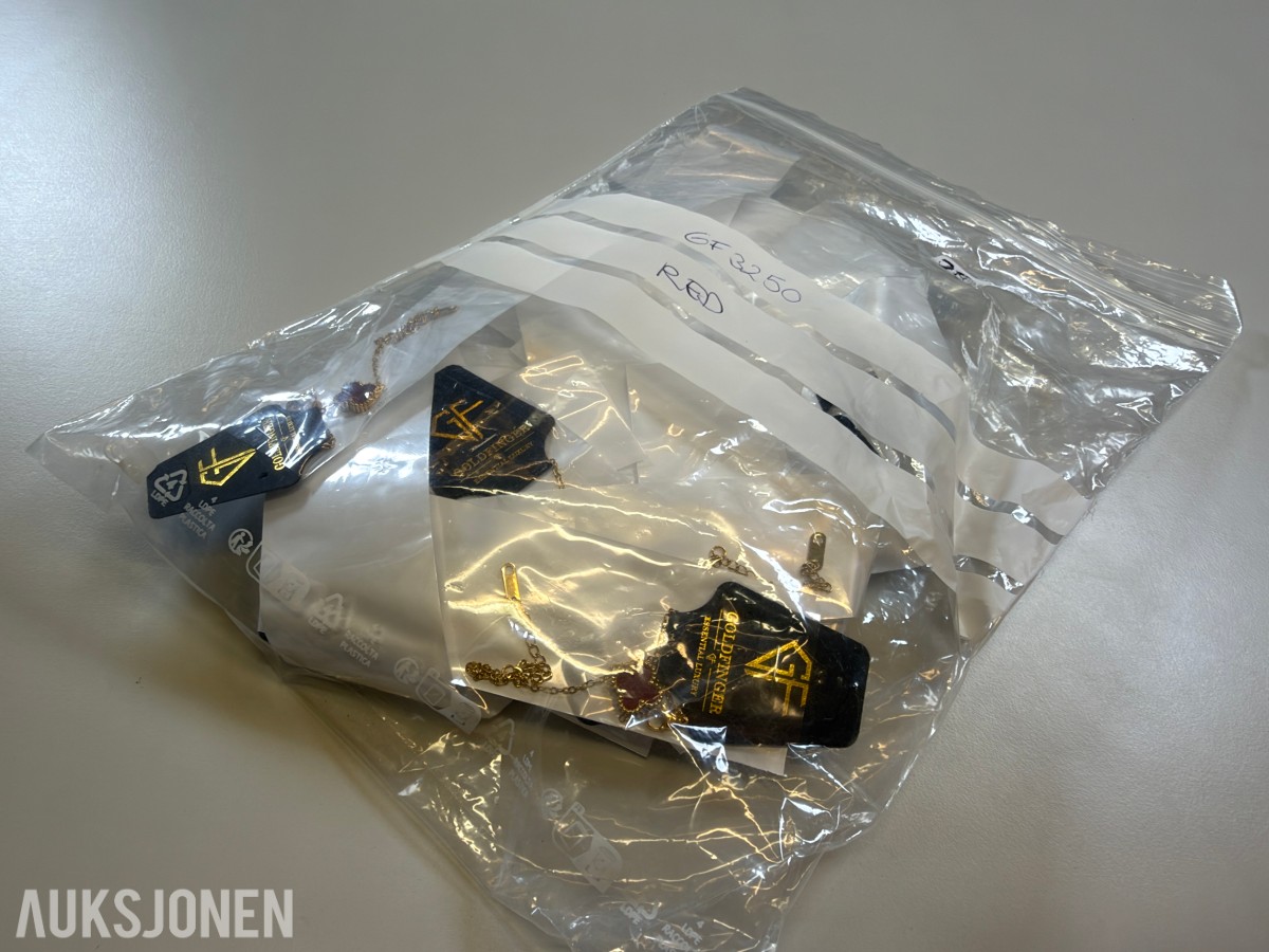 Ca 420 stk smykker - halskjeder, armbånd og øredobber