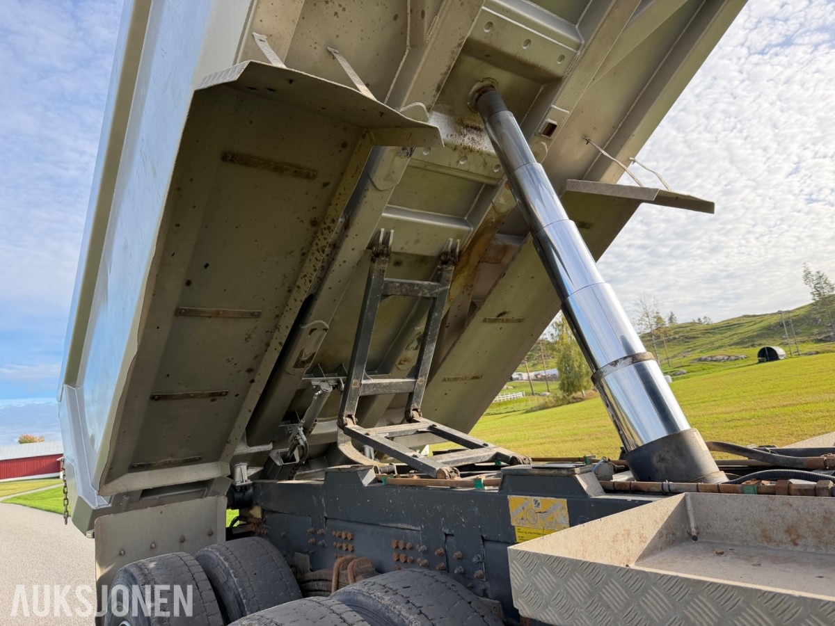Scania R 560