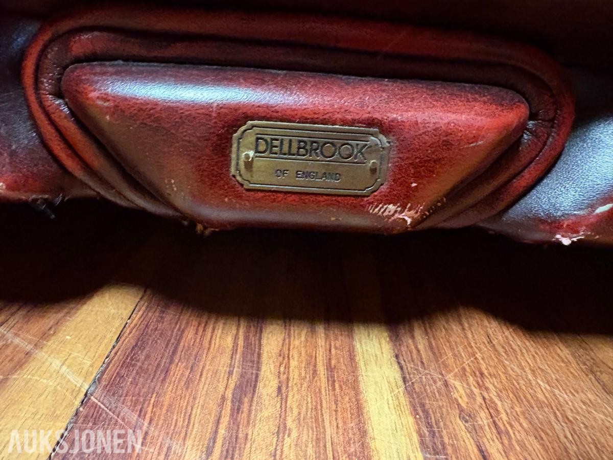 Dellbrook of England  Klassisk komplett skinnsalong