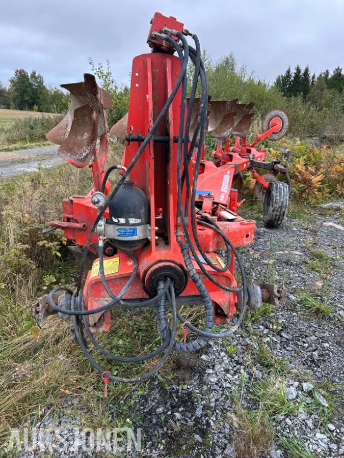 2005 Kuhn Vari-Master 121 5-skjærs vendeplog