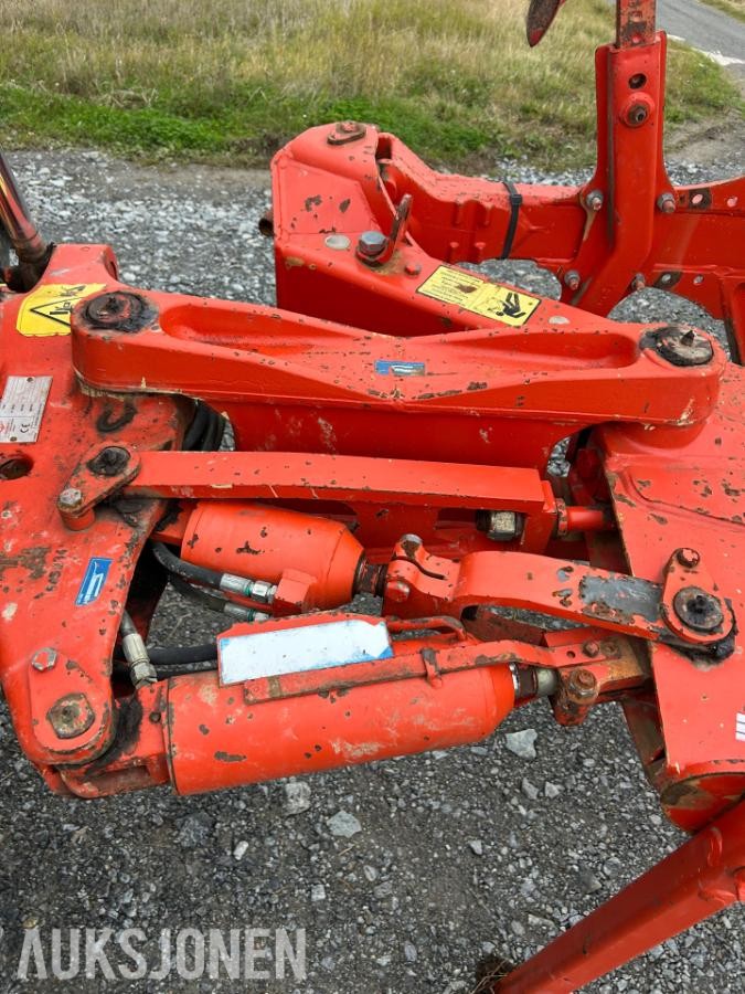 2005 Kuhn Vari-Master 121 5-skjærs vendeplog