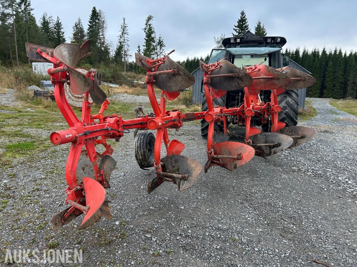 2005 Kuhn Vari-Master 121 5-skjærs vendeplog