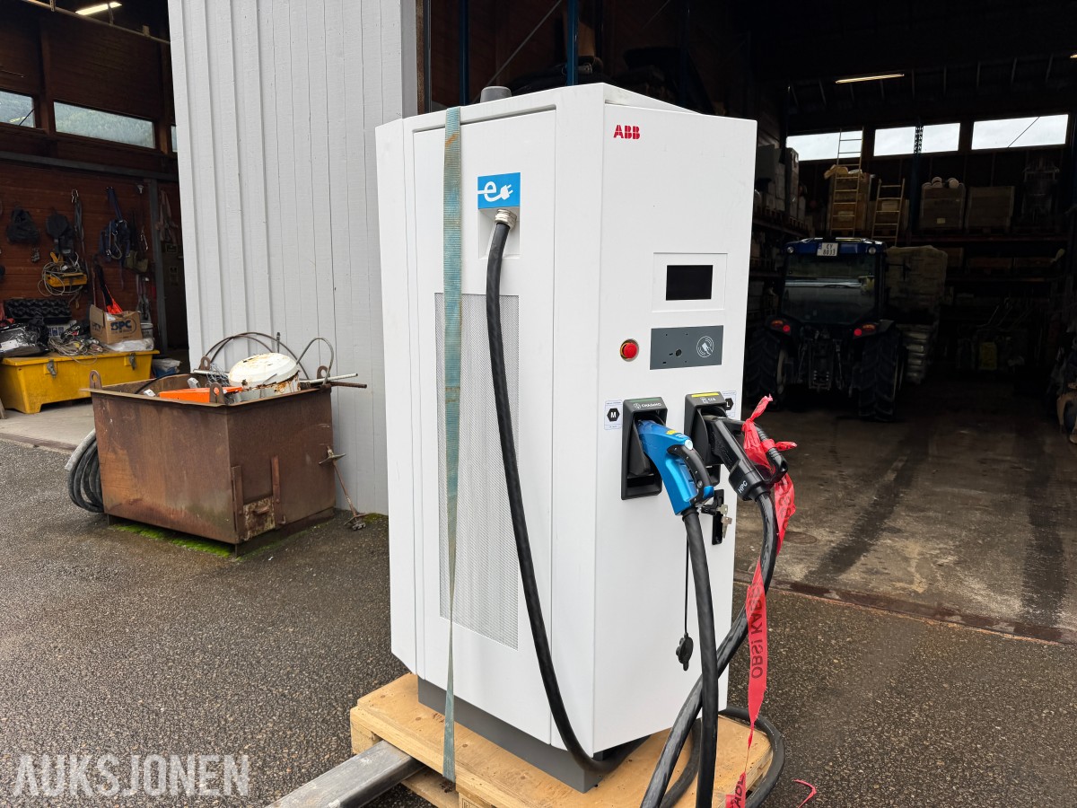 2023 ABB Terra 184HC CJ hurtigladestasjon CCS2 – CHAdeMO