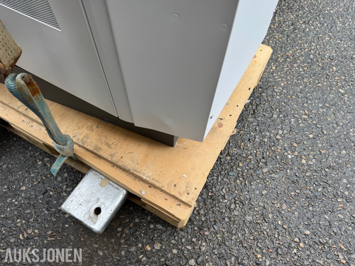 2023 ABB Terra 184HC CJ hurtigladestasjon CCS2 – CHAdeMO