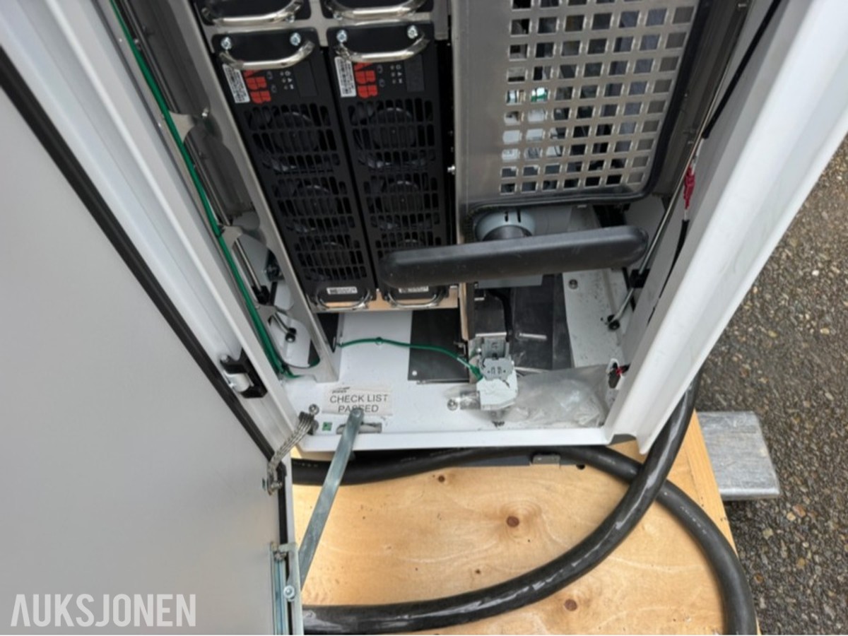2023 ABB Terra 184HC CJ hurtigladestasjon CCS2 – CHAdeMO