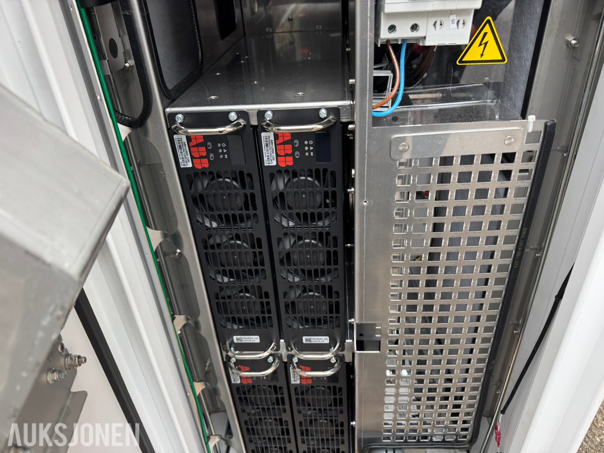 2023 ABB Terra 184HC CJ hurtigladestasjon CCS2 – CHAdeMO