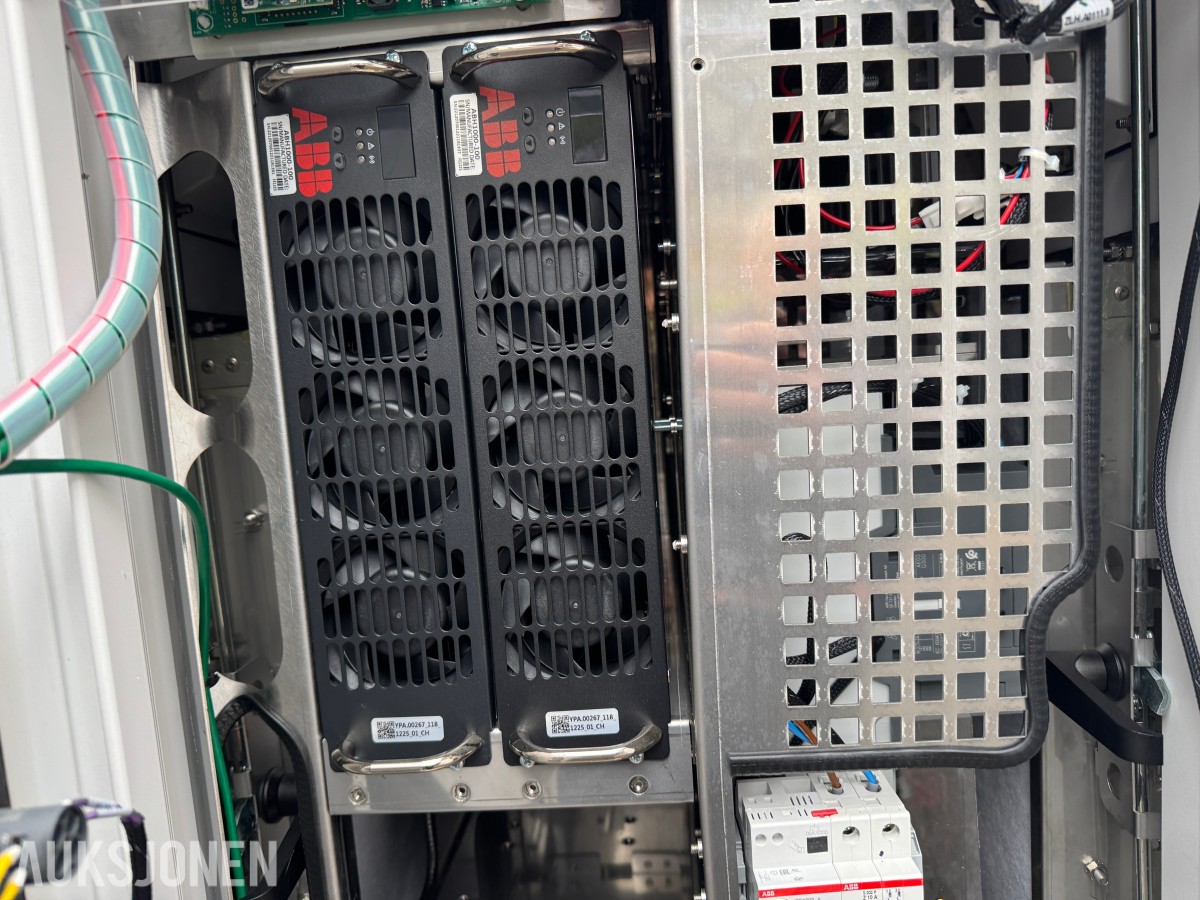 2023 ABB Terra 184HC CJ hurtigladestasjon CCS2 – CHAdeMO
