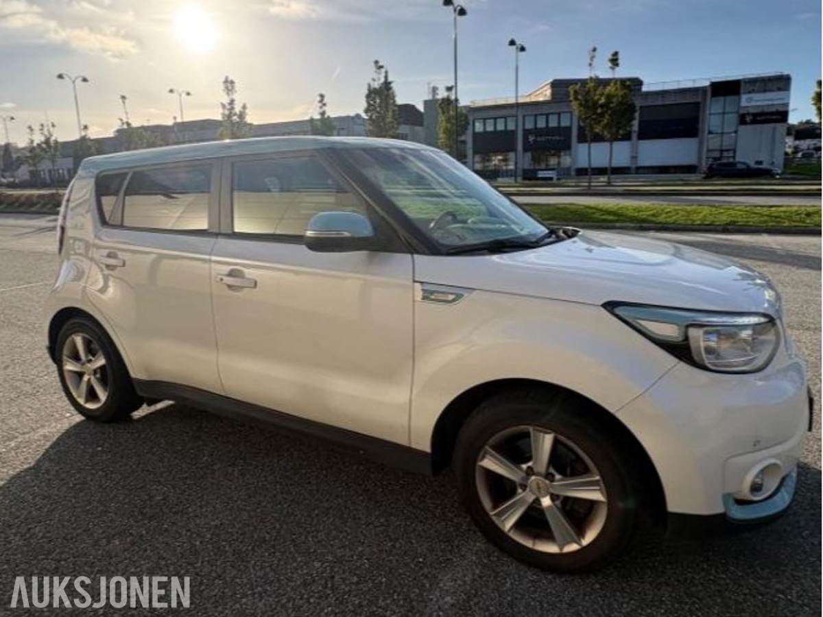 2016 Kia Soul EV Cruisekontroll, Rattvarme, S+V DEKK NYLIG EU GODKJENT