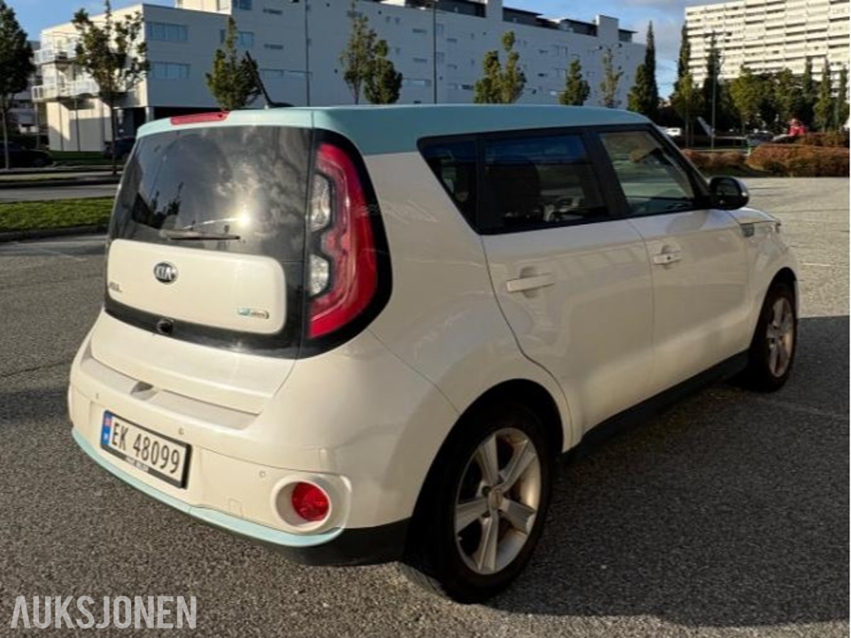 2016 Kia Soul EV Cruisekontroll, Rattvarme, S+V DEKK NYLIG EU GODKJENT