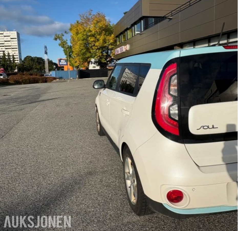 2016 Kia Soul EV Cruisekontroll, Rattvarme, S+V DEKK NYLIG EU GODKJENT