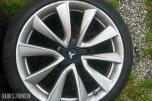 2019 4 Tesla-dekk selges, 235/40 R19