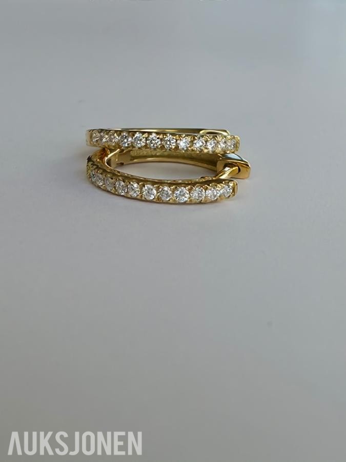 0.26CT HOOPS DIAMANTØREDOBBER I 18K GULL. NATURLIGE DIAMANTER! TAKSTBREV!