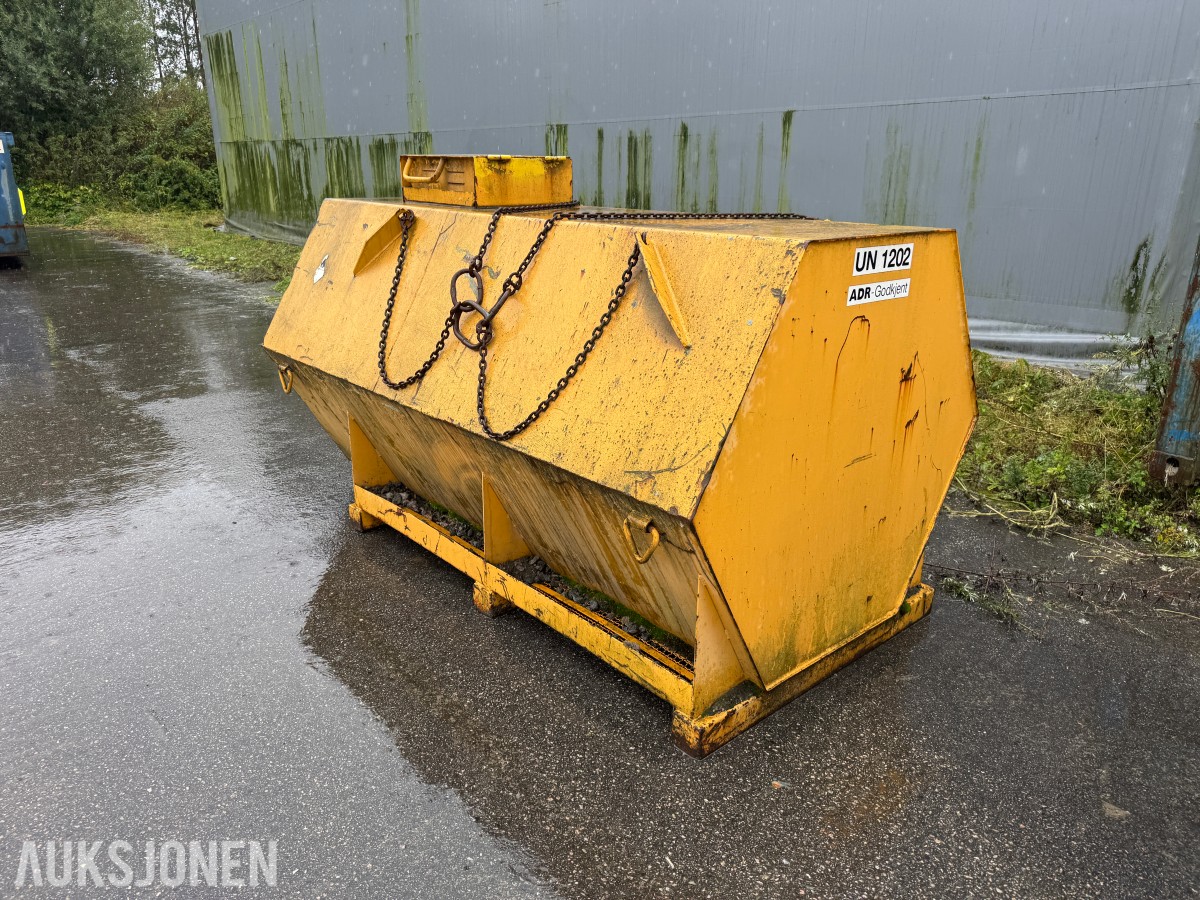 2008 Fårmartanken AB ADR-godkjent dieseltank – 2000 liter