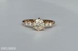 0.69CT DIAMANTRING I 14K GULL. NATURLIGE DIAMANTER! TAKSTBREV OG SERTIFIKAT!