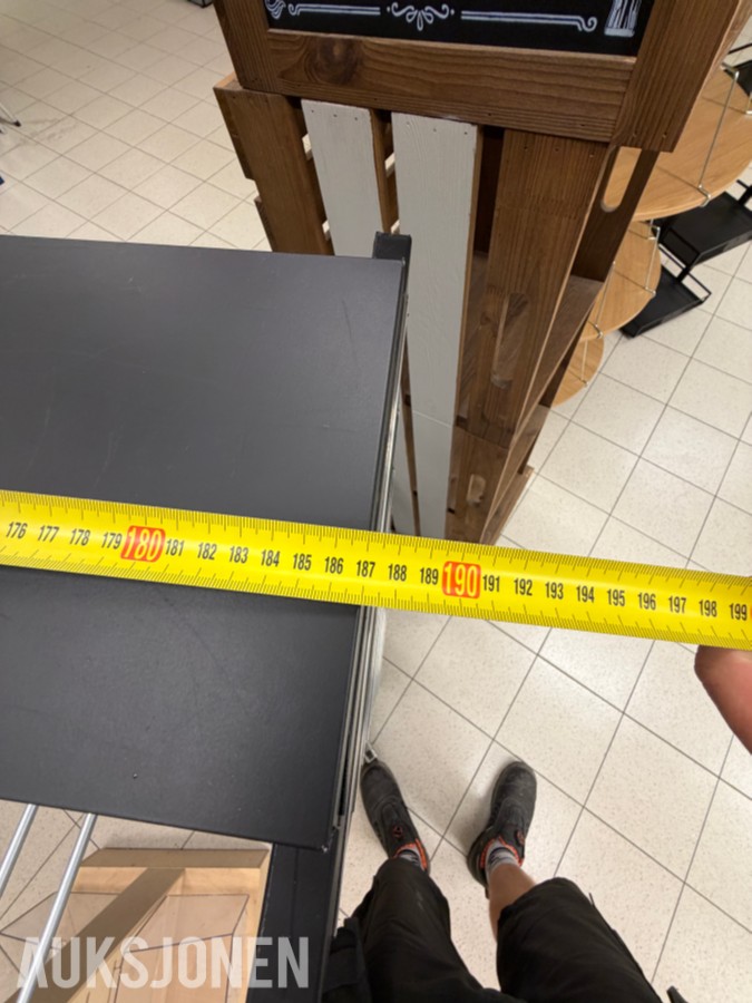 Butikkinnredning - 5 stk. reoler / hyller - ingen minstepris!