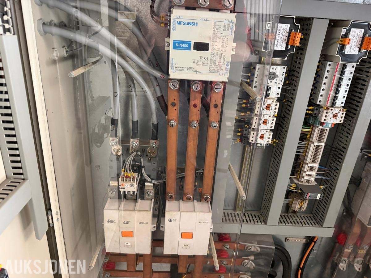 STAMFORD/LÖNNE 300 KW FREKVENSOMFORMER 60/50 HZ – 370 KVA