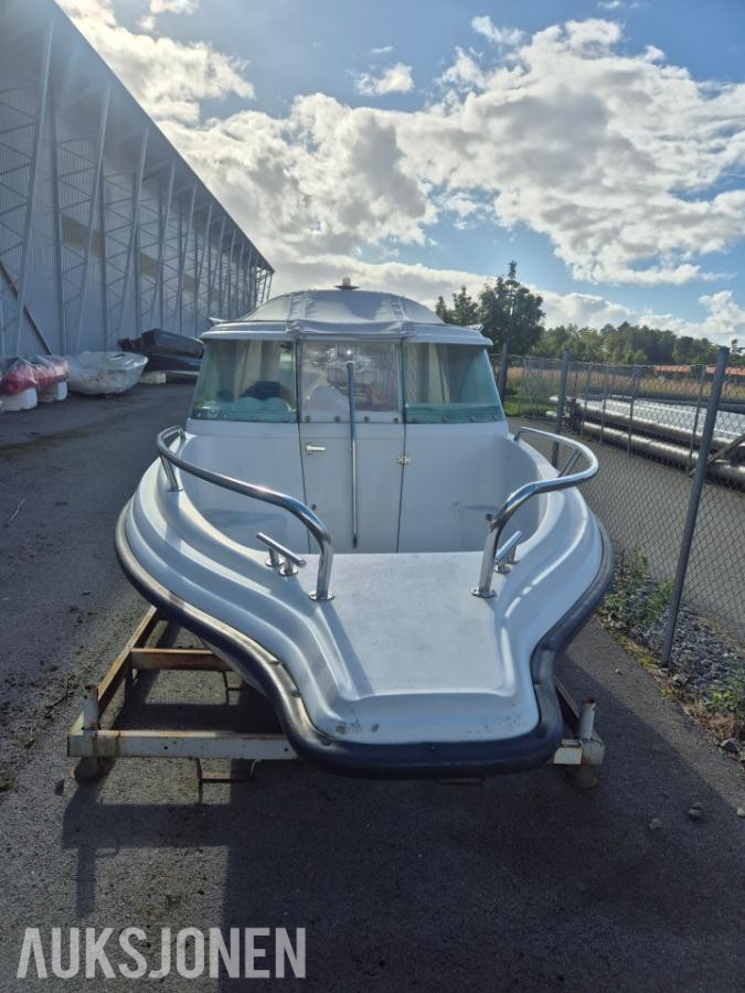 1999 Finnmaster 520 REPARASJONSOBJEKT