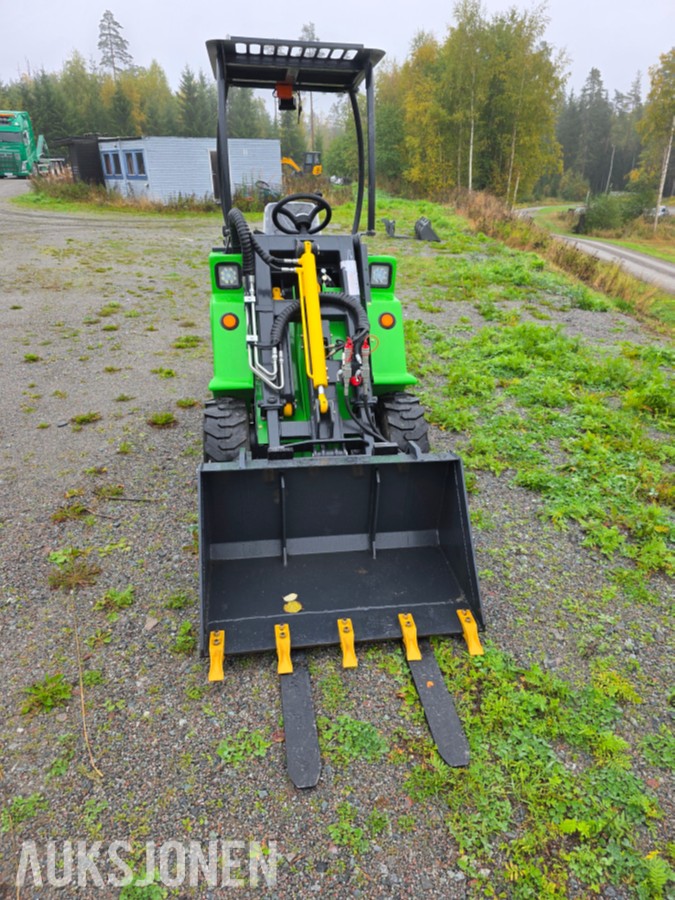 2026 Euroloader SKT 1000 kompaktlaster 4WD 3.6 timer -skuffe-gaffel