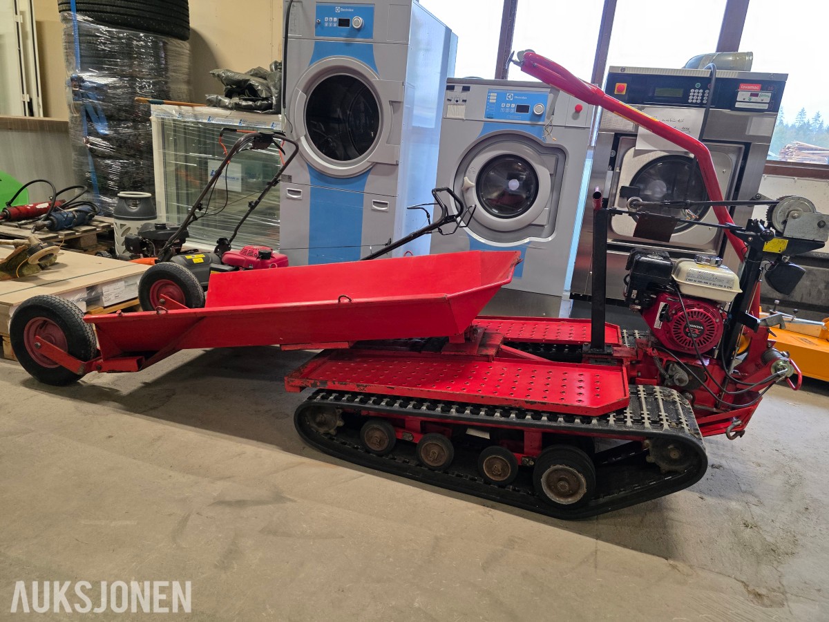 2007 Jernhesten IH 2055 elgtrekker