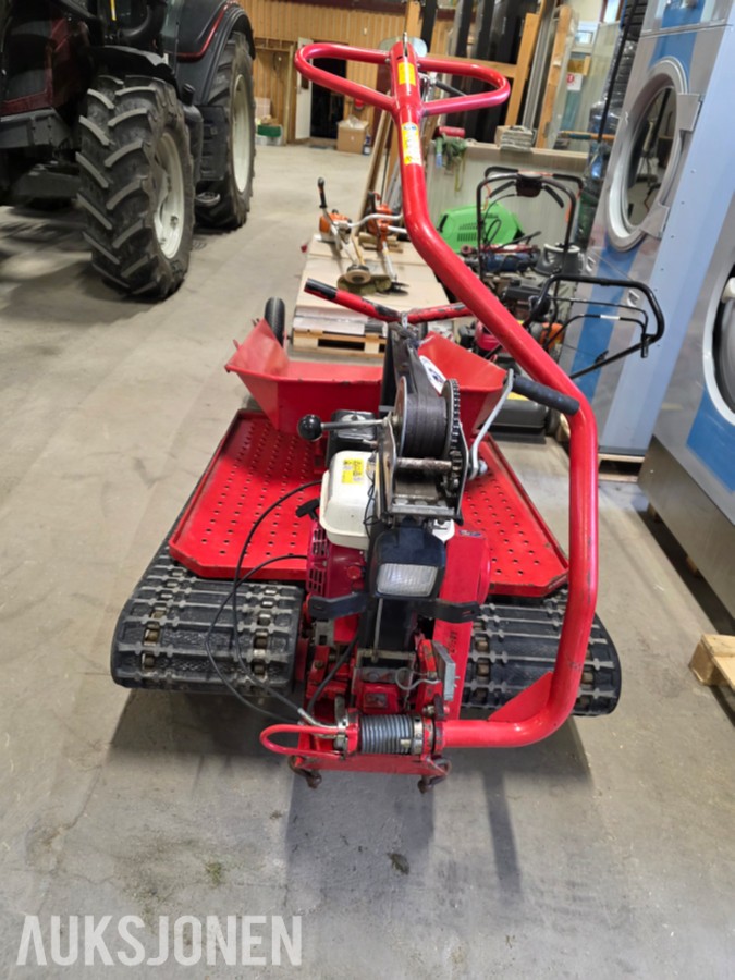 2007 Jernhesten IH 2055 elgtrekker