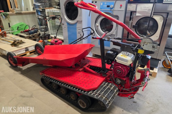 2007 Jernhesten IH 2055 elgtrekker