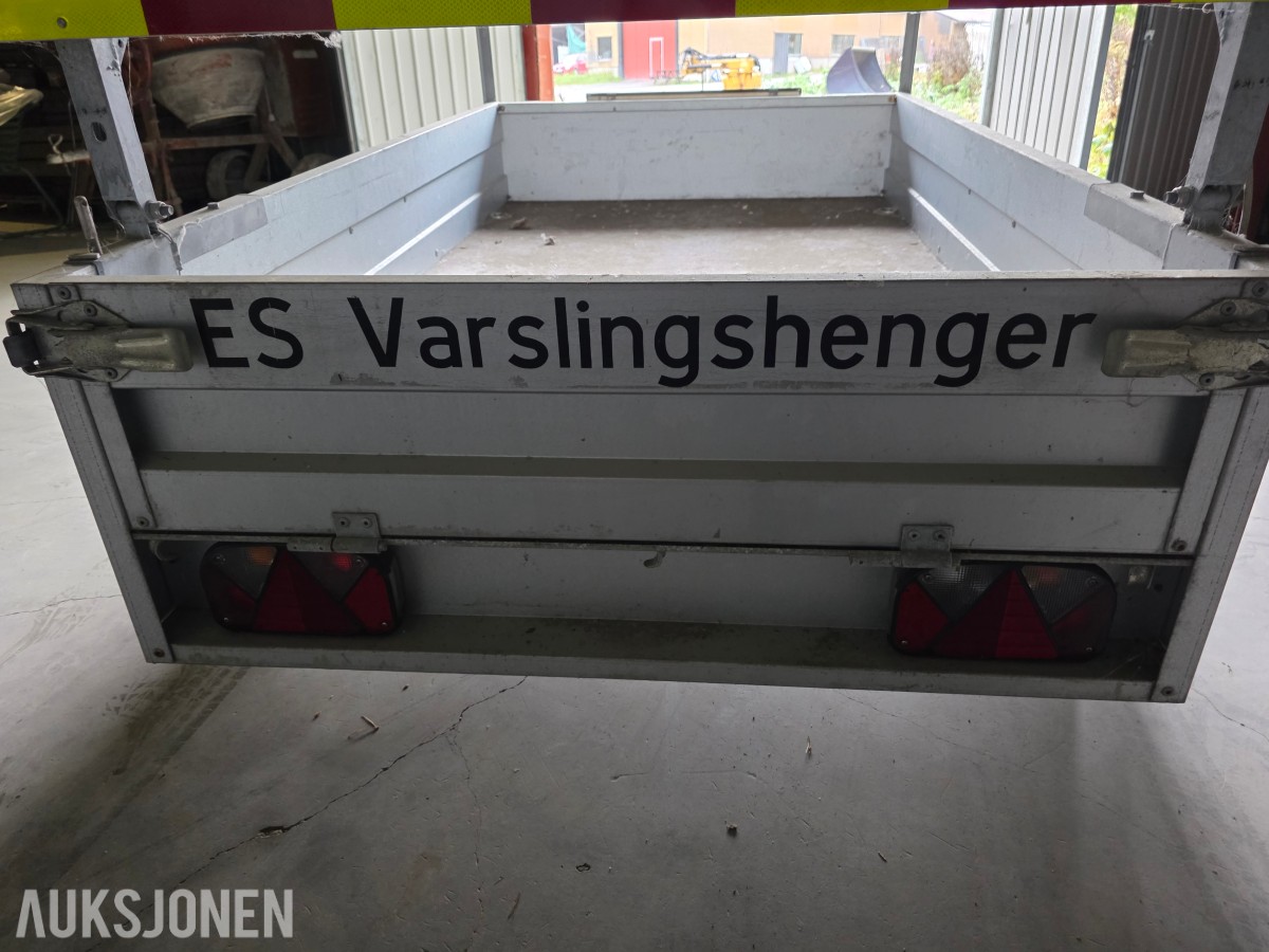 ES varslingshenger veldig lite brukt.
