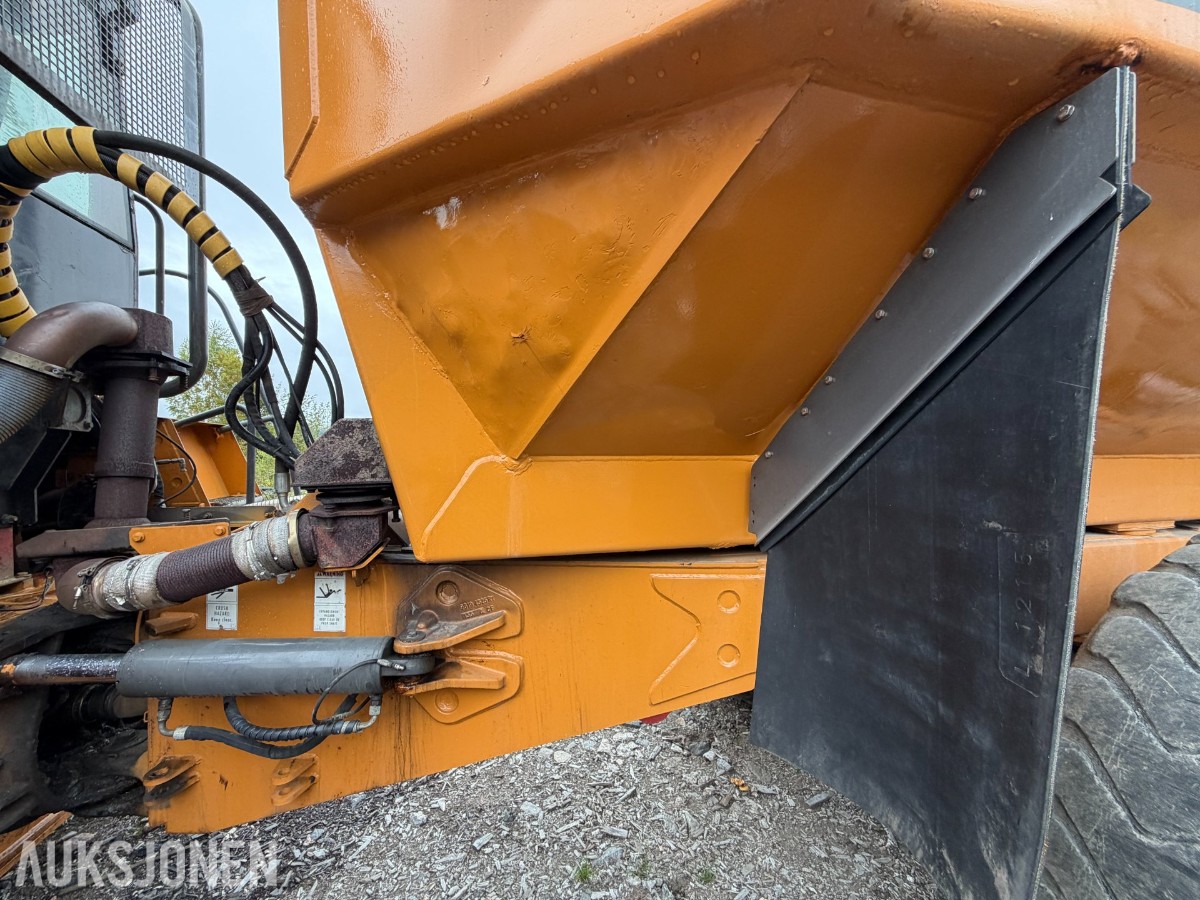2006 Case 327B dumper / 6x6 / Sentralsmøring