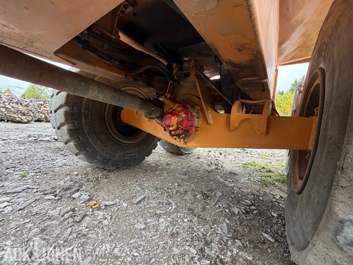 2006 Case 327B dumper / 6x6 / Sentralsmøring