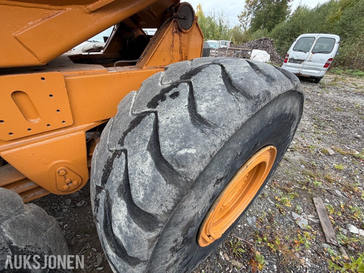 2006 Case 327B dumper / 6x6 / Sentralsmøring