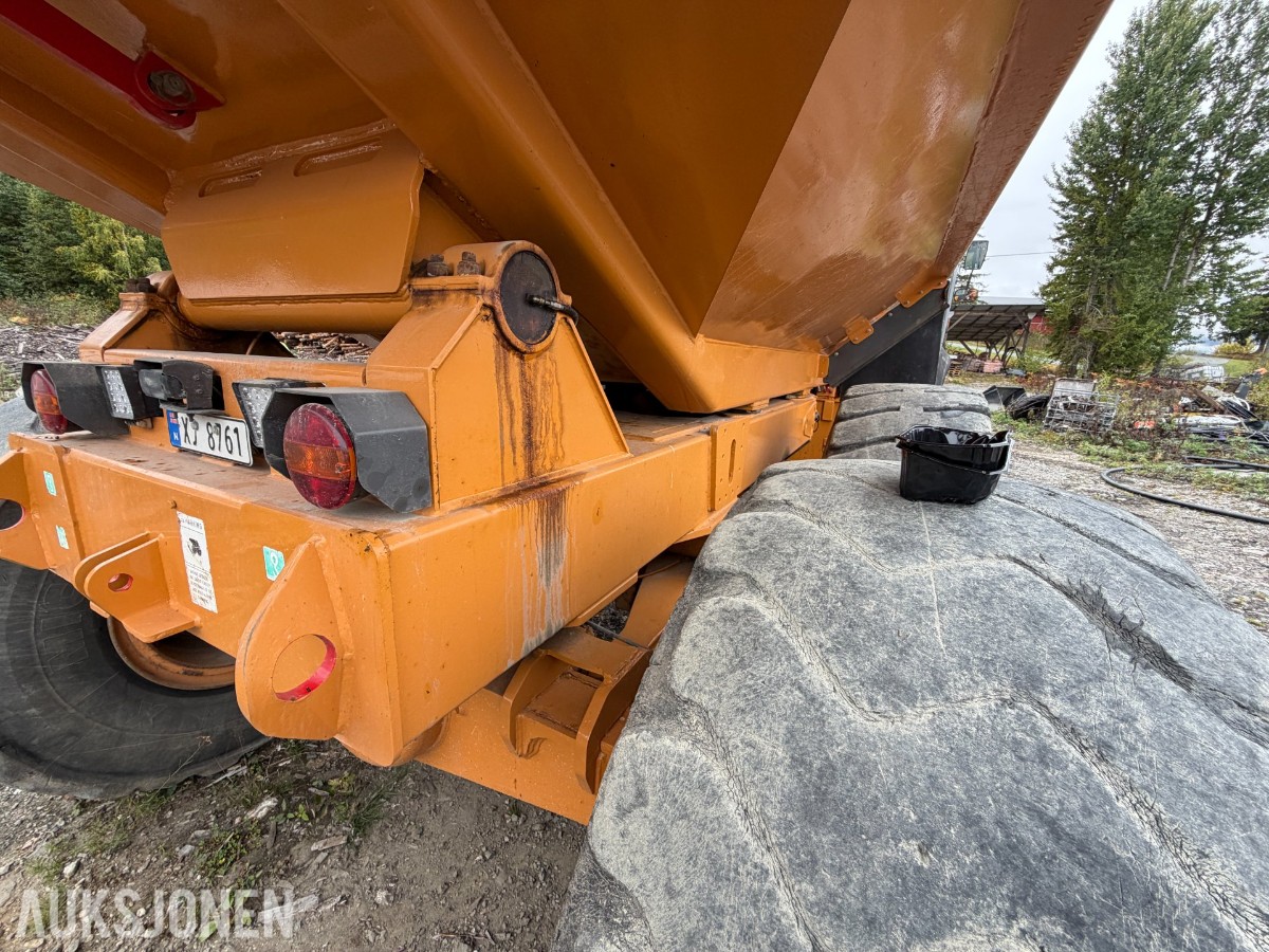 2006 Case 327B dumper / 6x6 / Sentralsmøring