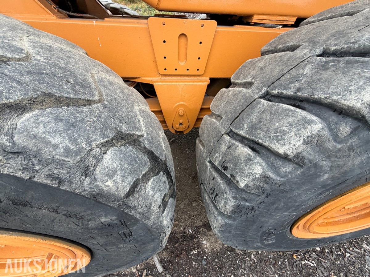 2006 Case 327B dumper / 6x6 / Sentralsmøring