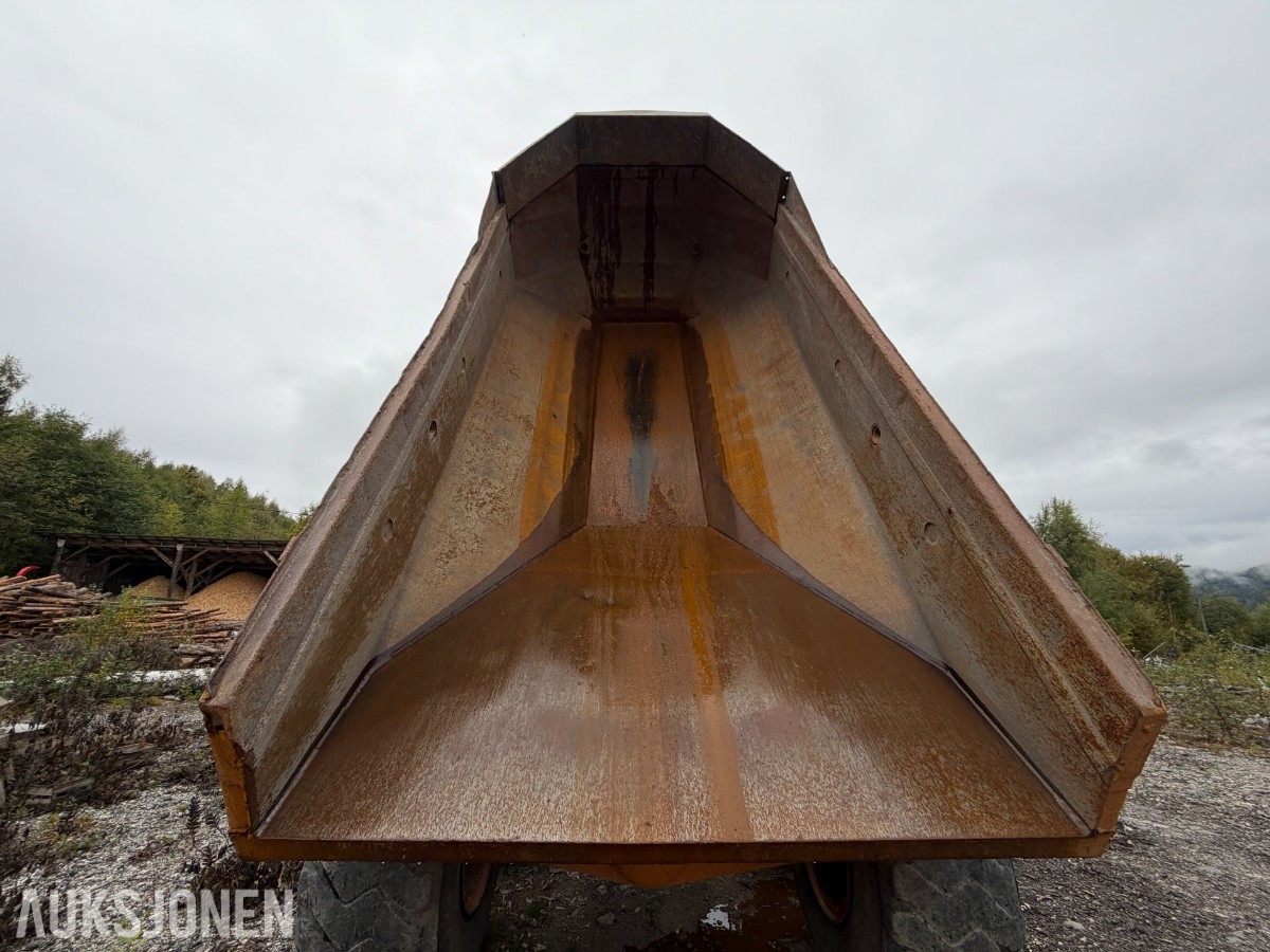 2006 Case 327B dumper / 6x6 / Sentralsmøring
