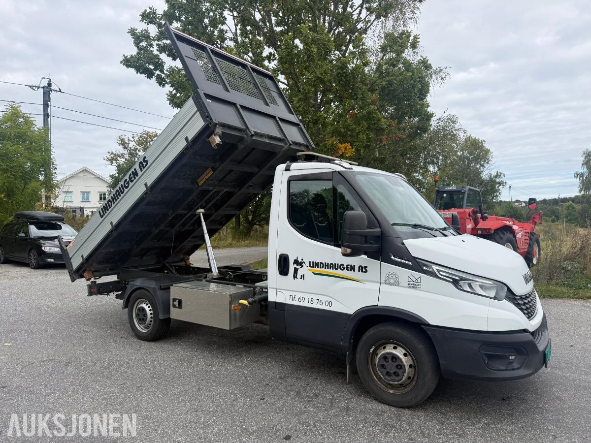 2020 Iveco Daily planbil m/tipp – automat – ryggekamera – 3-seter