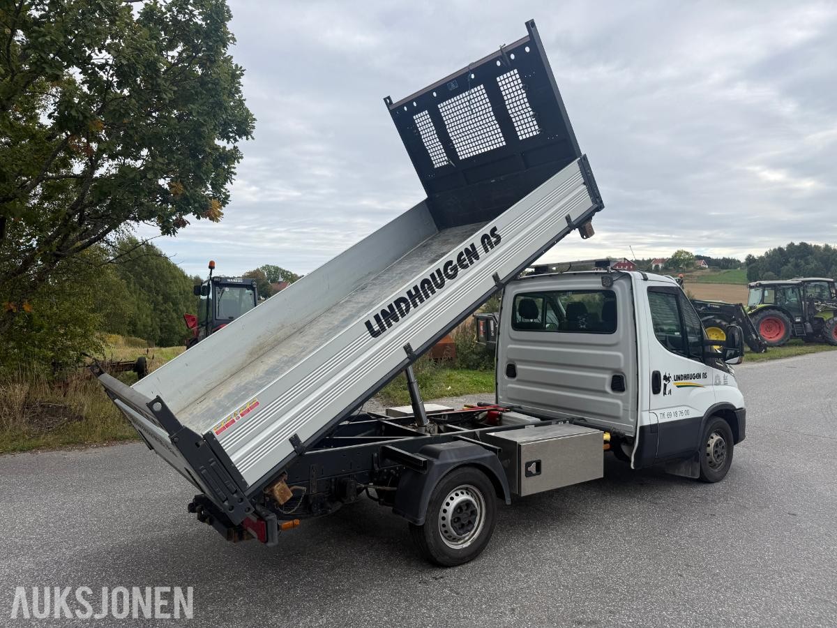 2020 Iveco Daily planbil m/tipp – automat – ryggekamera – 3-seter