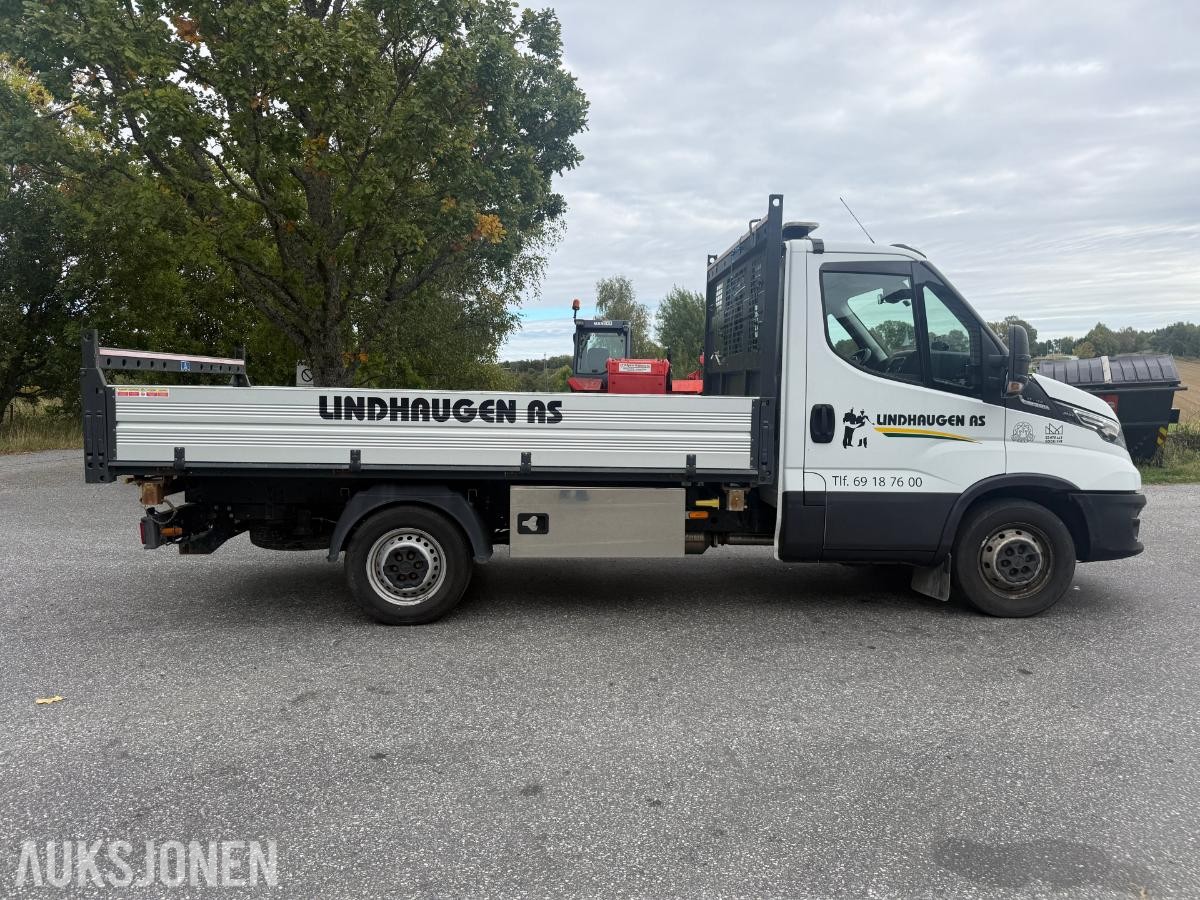 2020 Iveco Daily planbil m/tipp – automat – ryggekamera – 3-seter