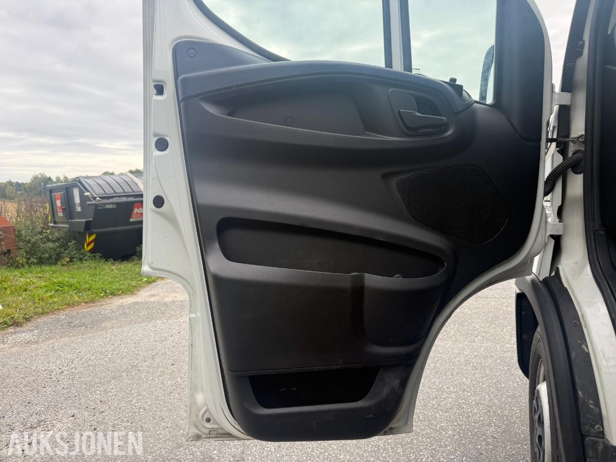 2020 Iveco Daily planbil m/tipp – automat – ryggekamera – 3-seter