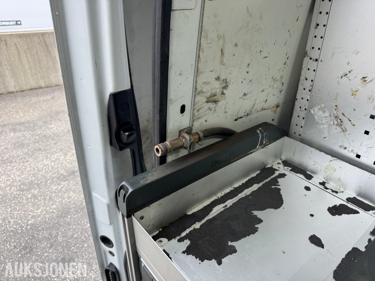 2020 Mercedes-Benz Sprinter - 190 hk Automat servicebil med verkstedinnredning