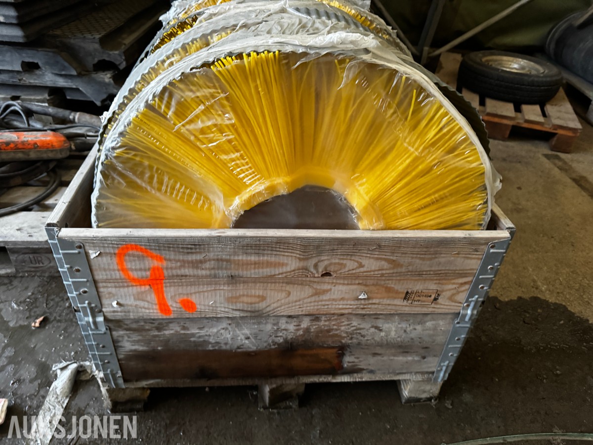 8 pakker Holms børster 700 mm