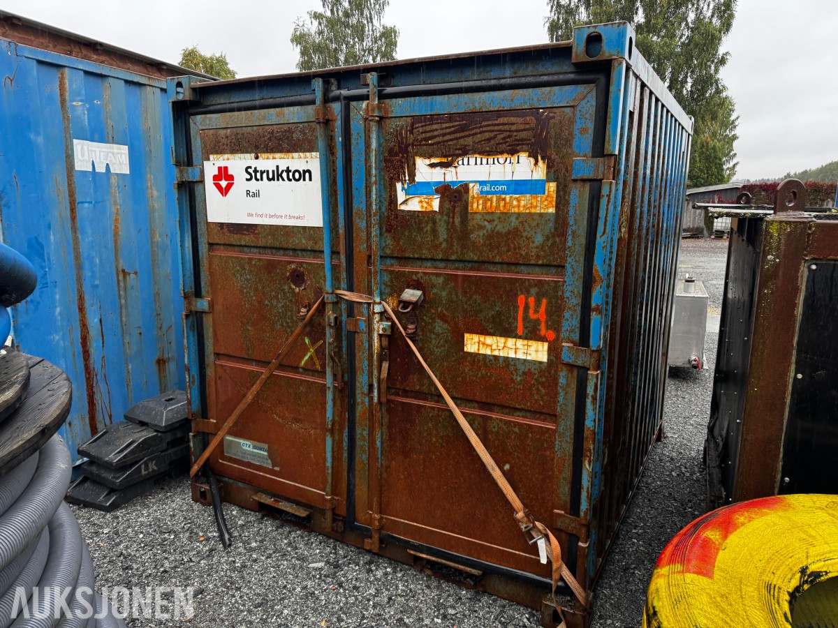 Container 8 fot