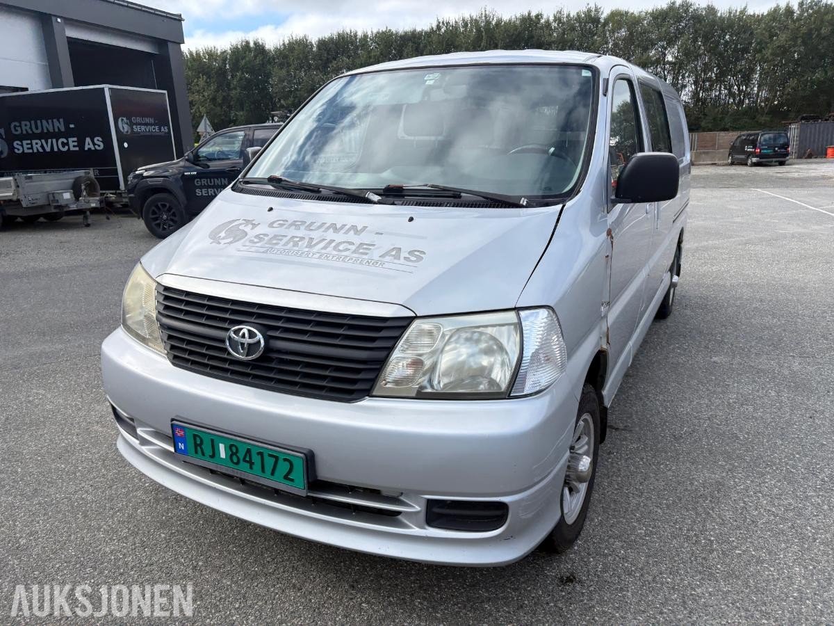 2008 HIACE 2.5-117 D 4WD, 268240km